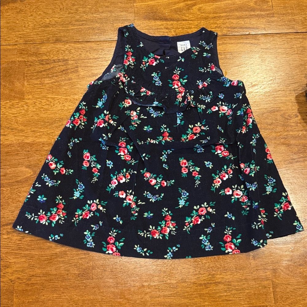 Gap baby dress size 6-12 months